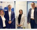 Bild: Katrin Inhofer/exb
Die Referenten beim Businessfrühstücks: (von links) Katrin Inhofer, die Weiterbildungsinitiatorin am BBZ, Josef Ebnet als Vertreter der IHK Regensburg und Kelheim), Andrea Solleder, Wirtschaftspsychologin und Resilienztrainerin sowie BBZ-Betriebsleiter Michael Mändl.