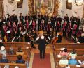 Bild: mnt
Der Thansteiner Kirchenchor, um Leiter Richard Waldmann, luden zu einem Konzert in die Pfarrkirche Thanstein ein.