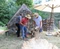 Bild: Simone Kramer
Das Freilandmuseum Oberpfalz lädt am Sontag, 1. Juni, zum Schaftag ein. Dort können Besucher auch zuschauen wenn die Museumsschafe geschoren werden.