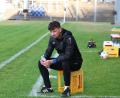 Bild: Dieter Jäschke
Da muss Josef Rodler erst mal schlucken: Für das Rückspiel in Parsberg ist der Trainer der SpVgg SV Weiden II wegen einer Roten Karte gesperrt. Sein Vater Klaus übernimmt die Aufgabe.