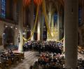Bild: Petra Hartl
Mit einem großen Gemeinschaftsauftritt der teilnehmenden Chöre feierte die erste Amberger Chornacht am Freitagabend in der Basilika St. Martin ihren vielumjubelten Abschluss.