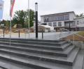Bild: bö
Die Einweihungsfeier musste aufgrund des Regenwetters ins naheliegende DOM-COM verlegt werden.