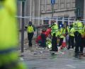 Bild: Owen Humphreys/PA/AP/dpa
In Liverpool sind etliche Polizei- und Rettungskräfte im Einsatz.