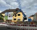 Bild: PAG
Ein Bagger ist schon vor Ort, die Abrissarbeiten haben begonnen. Hier entsteht das Neubauensemble „Herzog1“ – nur wenige Meter von der Weidener Altstadt entfernt.