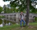 Bild: as
Mit der Fischhofbrücke und dem angrenzenden Park hatte Stephanie Wenisch eine touristische Perle gleich neben ihrem Arbeitsplatz. Nach 13 Jahren im Landratsamt Tirschenreuth wendet sich die Tourismus-Expertin nun neuen Aufgaben zu.
