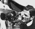 Bild: UPI/dpa
Der italienische Filmregisseur Pier Paolo Pasolini in den 60er Jahren bei Dreharbeiten - sein Film „Die 120 Tage von Sodom“ wird 1975 zu einem der größten Skandale der Kinogeschichte.