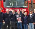 Bild: Ulrike Schmidt
Mit einer starken Delegation wartete die Feuerwehr bei Ehrenkommandanten Bernd Schnappauf (Mitte) auf.