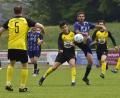 Bild: mhs
Der SV Haselbach (gelbe Trikots) bleibt trotz der Niederlage zuletzt gegen Schmidgaden in der Kreisliga.