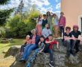 Bild: juh
Sie haben eine gemeinsame Vision und ein Ziel: Die Teilnehmer des Kinderkurses wollen zusammen mit Dagmar Meier und Manuel Knoll ihr Theaterstück fertigstellen und im Juli vor Publikum aufführen.