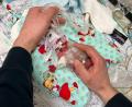 Bild: Privat/Kinderklinik Dritter Orden Passau/dpa
Etwas mehr als ein Päckchen Butter wog die kleine Marie, als sie im Februar zur Welt kam. Seitdem ist das Kind gut gewachsen.