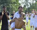 Bild: Hubert Ziegler
Die DJK Gebenbach feiert den Bayernliga-Klassenerhalt.