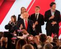 Bild: Czarek Sokolowski/AP/dpa
Der rechtskonservative Bewerber Nawrocki hat mit knapp 51 Prozent gesiegt.