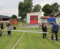 Bild: kro
Am Montagabend begannen die Arbeiten für den Aufbau des Festzeltes. Die Feuerwehr Thanhausen feiert am Pfingstwochenende ihren 150. Geburtstag.