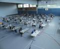 Bild: rn
Die Mehrzweckhalle wurde zur "Prüfungsarena": 52 Absolventen traten zur Deutsch-Prüfung an.