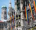 Bild: Sven Hoppe/dpa
Ginge es nach dem Willen der AfD, wären Regenbogenflaggen - wie hier beim Christopher Street Day - am Münchner Rathaus schon bald verboten. (Archivbild)