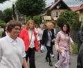 Bild: kro
Die ehemaligen Festdamen der Jubelwehr führten den Festzug an. Nachwuchs fehlt derzeit.