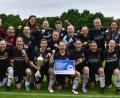 Bild: ham
Die Fußballerinnen des 1. FC Schwarzenfeld gewannen den Bezirkspokal durch einen Sieg im Elfmeterschießen im Finale gegen den SC Luhe-Wildenau.