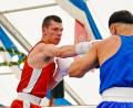 Bild: ref
Kirill Burbach (rot) vom BC Amberg im Kampf auf der Amberger Pfingstdult gegen Abdullah Arab aus Coburg.