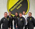 Bild: Verein/SpVgg Windischeschenbach
Vorsitzender Michael Benner (von links), Stellvertreter Werner Meinert, dritter Vorsitzender Wolfgang Michl, Neu-Trainer Dominik Baschnagel, Technischer Leiter Josef Sperber und Kassier Jörg Gleißner freuen sich über den Trainer-Coup.