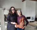 Bild: Knopfmuseum Bärnau
Marketa Monsportova und Irene Schleicher freuen sich auf die Vernissage am 26. Juni im Knopfmuseum in Bärnau.