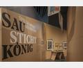 Bild: Uwe Moosburger/hdbg/exb
Die Ausstellung "Sau sticht König" ist noch bis April 2026 im Museum Haus der Bayerischen Geschichte in Regensburg zu sehen.