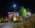 Bild: Lars Haubner/NEWS5/dpa
Rettungskräfte sind an einer Unfallstelle nahe Teunz im Einsatz. Bei dem Unglück mit einem Golfkart nahe Teunz sind zwei Jugendliche gestorben. Vier weitere Personen wurden verletzt, wie die Polizei mitteilte.