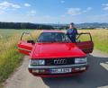Bild: bl
Hans Mutzbauer ist seiner "Jugendliebe" treu: Seit 17 Jahren gehört ihm dieser Audi Coupé, von dem er schon mit 18 Jahren träumte.