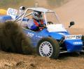 Archivbild: gf
Beim Auto-Cross-Slalom wird viel Staub aufgewirbelt.