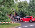 Bild: msh
Der Jugendtreff in Altendorf bei Pressath ist auch am Montag noch abgesperrt. Am Samstag ist dort ein Streit zwischen Jugendlichen und jungen Erwachsenen eskaliert. Ein 17-Jähriger erlitt durch einen Messerangriff schwere Verletzungen.