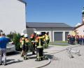 Bild: gz
Kurze Besprechung mit dem AWO-Chef Fritz Möstl und Gruppenführer Markus Lehner, während Kommandant Georg Rauch (Bildmitte) den Einsatz koordiniert.