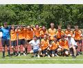 Bild: Gebert
Die B-Junioren der SG Tirscheneuth stehen als Meister der Kreisliga fest. Hinten von links:Valentino Gmeiner, Felix Gebhard, Tim Männer, Michael Riedel, Pascal Kabus, Omar Sukar, Julian Gründel, Lukas Gebert, Simon Waller und Max Benesch. Vorne von links: Trainer Manuel Waller, Simon Kistenpfennig, Max Ziegler, Timo Haberkorn und Assistenztrainer Thomas Koller.