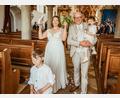 Bild: exa
Bernhard und Ann-Kathrin haben sich in der Kirche St. Martin in Pullenreuth das Jawort gegeben.