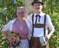 Bild: Norbert Weis [no] (nm.weis@t-online.de)
Das neue Oberkirwapaar der Vitus-Kirwa in Illschwang: Salinda Sperber und Maximilian Luber.