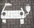 Bild: Julian Stratenschulte/dpa/dpa-tmn/Symbolbild
Das Elektroauto hat sich in Amberg längst etabliert. Immer weniger sind mit dem Benziner unterwegs.