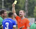 Symbolbild: Hubert Ziegler
Ganz ruhig: Nur der Kapitän einer Mannschaft bekommt eine Sprechstunde beim Schiedsrichter. In Bayern wird die "Kapitänsregel" längst praktiziert, ab dem 1. Juli gilt sie Fifa-weit.