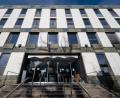 Symbolbild: Armin Weigel/dpa
Eine 20-jährige Patientin des Bezirkskrankenhaus Wöllershof soll mehrfach versucht haben, Mitpatientinnen zu töten. Am Landgericht Weiden begann nun der Prozess gegen die Frau.