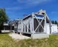 Bild: Saskia Burzynski
Eine neue Anlage neben der Kristiallglasfabrik in Amberg erzeugt mit der Abwärme aus der Glaskathedrale Strom, der nicht eingespeist, sondern direkt im Werk verbraucht wird.