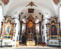 Bild: lg
Vor einem Vierteljahrtausend erhielt die Pfarrkirche Oberviechtach ihre Rokoko-Altäre mit dem reichen Schnitzwerk und den stark profilierten Gesimsen und Vergoldungen.