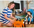 Bild: Gabi Schönberger
Stephanie Artmann aus Altenstadt/WN ist voller Hoffnung. Eine spezielle Therapie in den USA soll ihrer kranken Tochter Frieda (3) helfen. Derzeit bereitet sie alles für die große Reise im August vor.