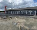 Bild: Marco Schäffler
Das neue Feuerwehrgerätehaus ist soweit bezugsfertig. Am Samstag werden die Brandschützer nach einem Blaulichtumzug durch die Stadt über den mittlerweile auch asphaltierten Vorplatz in ihr künftiges Zuhause einmarschieren.