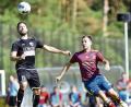 Archivbild: Alfred Schwarzmeier
Florian Träger (rechts) trug jahrelang das Trikot der SV Grafenwöhr. Bei der SpVgg Trabitz trifft der defensive Mittelfeldspieler auf mehrere ehemalige Teamkollegen.