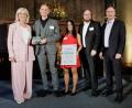 Bild: StMAS/Martina Nötel
BHS Corrugated aus Weiherhammer wird als eines der 20 familienfreundlichsten Unternehmen Bayerns ausgezeichnet. Minister Ulrike Scharf und Hubert Aiwanger loben das Engagement.