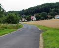 Bild: ds
Vom Ortsausgang Kirchenreinbach bis zum Ortseingang von Schmidtstadt ist die Sanierung der Gemeindeverbindungsstraße für 2026 geplant.