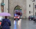 Bild: bkr
Das Tor des Kirchturms war eine Engstelle beim Umzug.