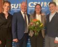 Bild: Gerhard Krones
Bürgermeister Marcus Eichenmüller weiß um die Rückenstärkung durch seine Frau Nicole und die beiden Kinder, Tochter Helena und Sohn Vincenz.