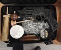Bild: Bundespolizei
In der Sporttasche fand die Bundespolizei diese Schusswaffe mit Munition.