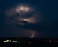 Symbolbild: Nicolas Armer/dpa
Der Deutsche Wetterdienst warnt vor einem Unwetter im Kreis Amberg-Sulzbach.