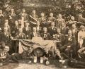 Repro: do / Sammlung Gesellschaft Frohsinn
Überwiegend junge Leute prägten Anfang des 20. Jahrhunderts das gesellschaftliche Leben der Gesellschaft Frohsinn, wie dieses Bild von einem Gartenfest im Jahr 1901 zeigt.