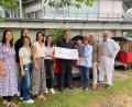 Bild: Kliniken Nordoberpfalz
Die Familie Reindl übergibt eine Spende an den Bunten Kreis Nordoberpfalz und möchte damit etwas zurückgeben.