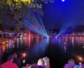 Bild: Portner
Partymeile rund um den Hahnenweiher: Das 54. Seefest Schönsee punktet am 27. Juli wieder mit Lichtershow und Feuerwerk.